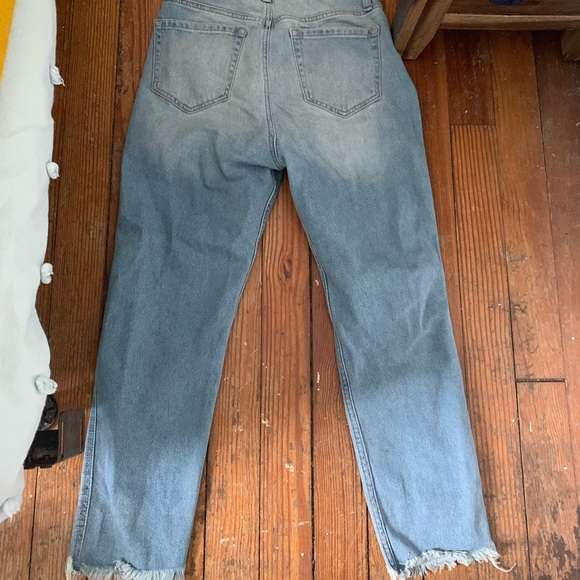 Hollister Jeans - Picture 3 of 4